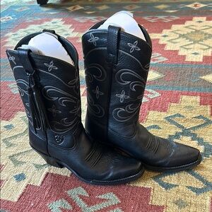 Ariat Black Leather Cowboy Boots